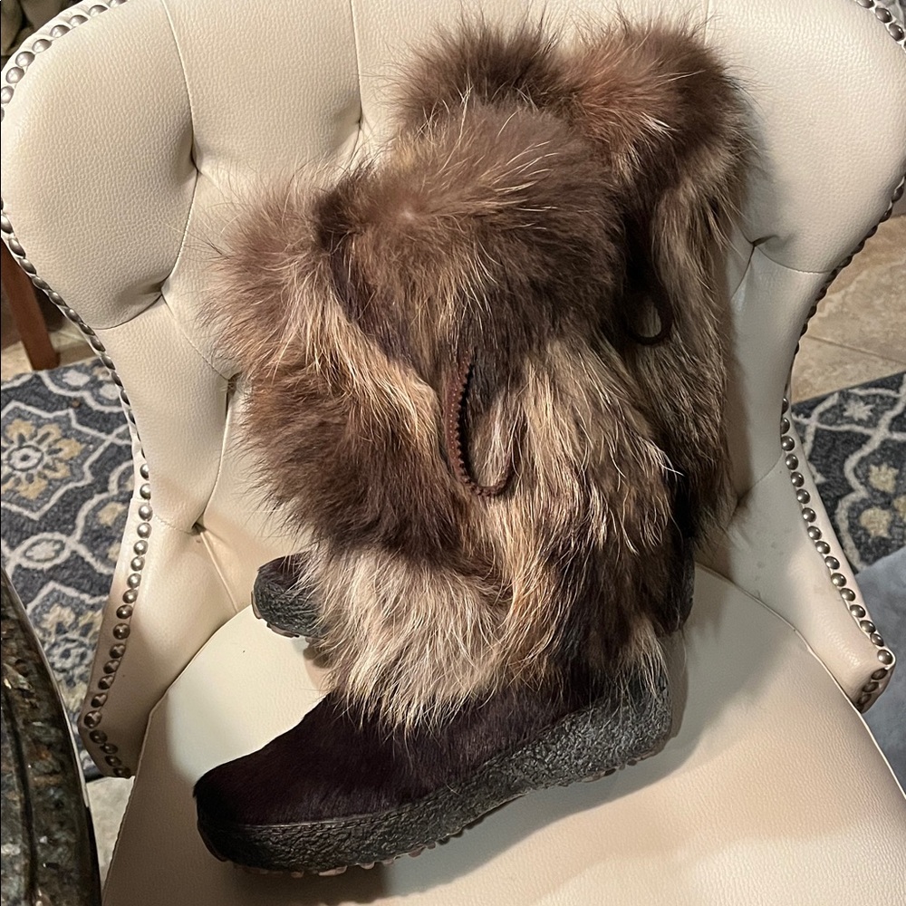 Oscar Italy  Women's Winter Brown Real Fur Boots Luxury Size 40 Fits Size 8.5-9
